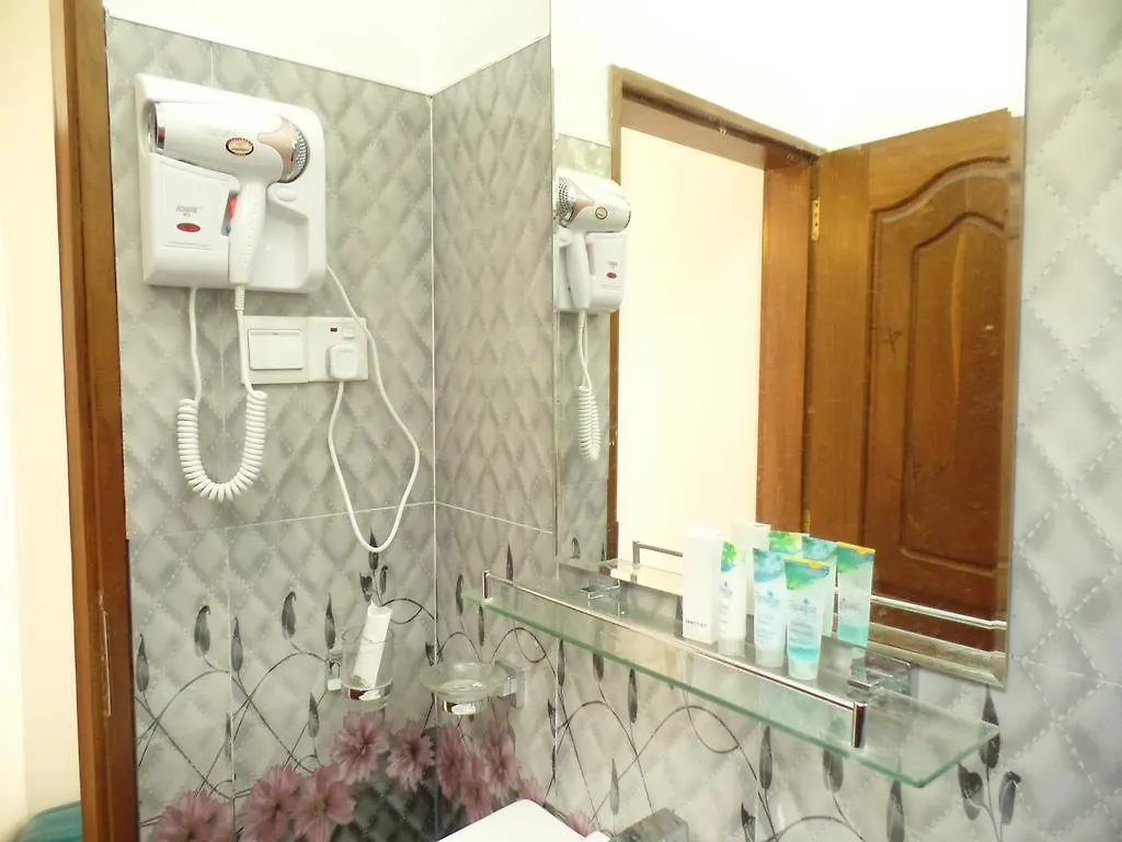 Kandyan Bluestar Villa מלון