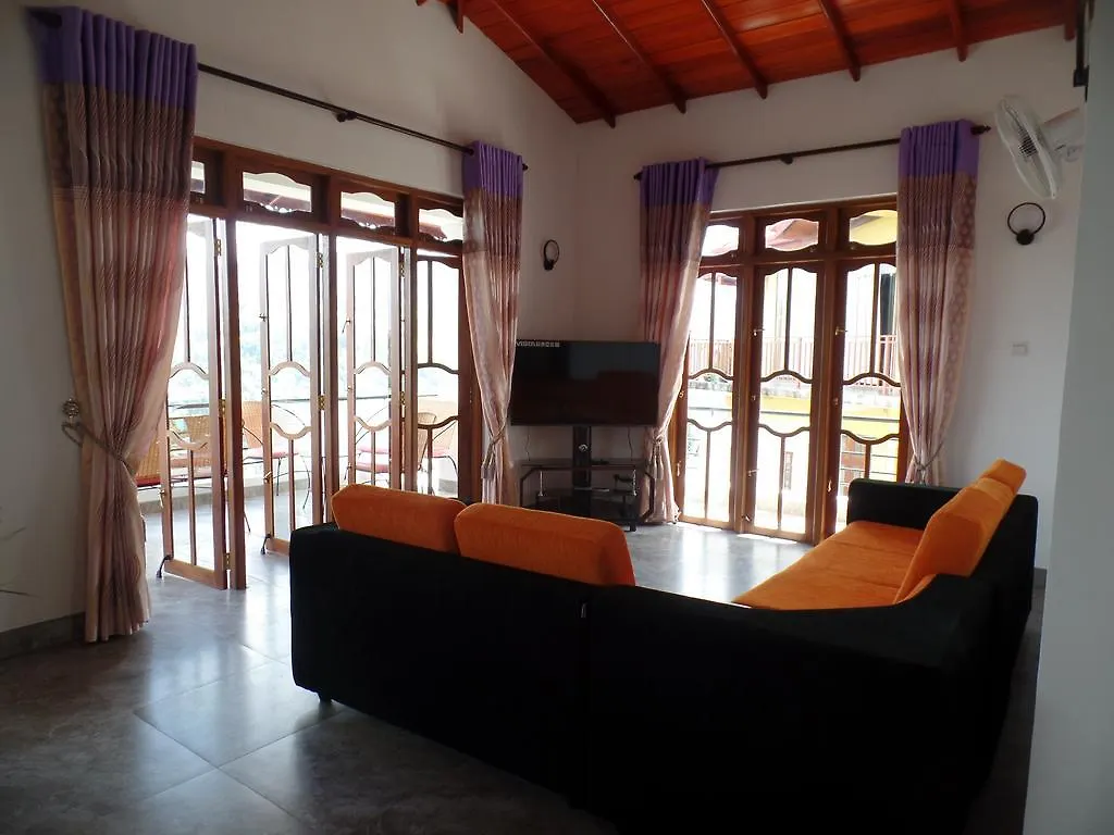 Kandyan Bluestar Villa סרי לנקה