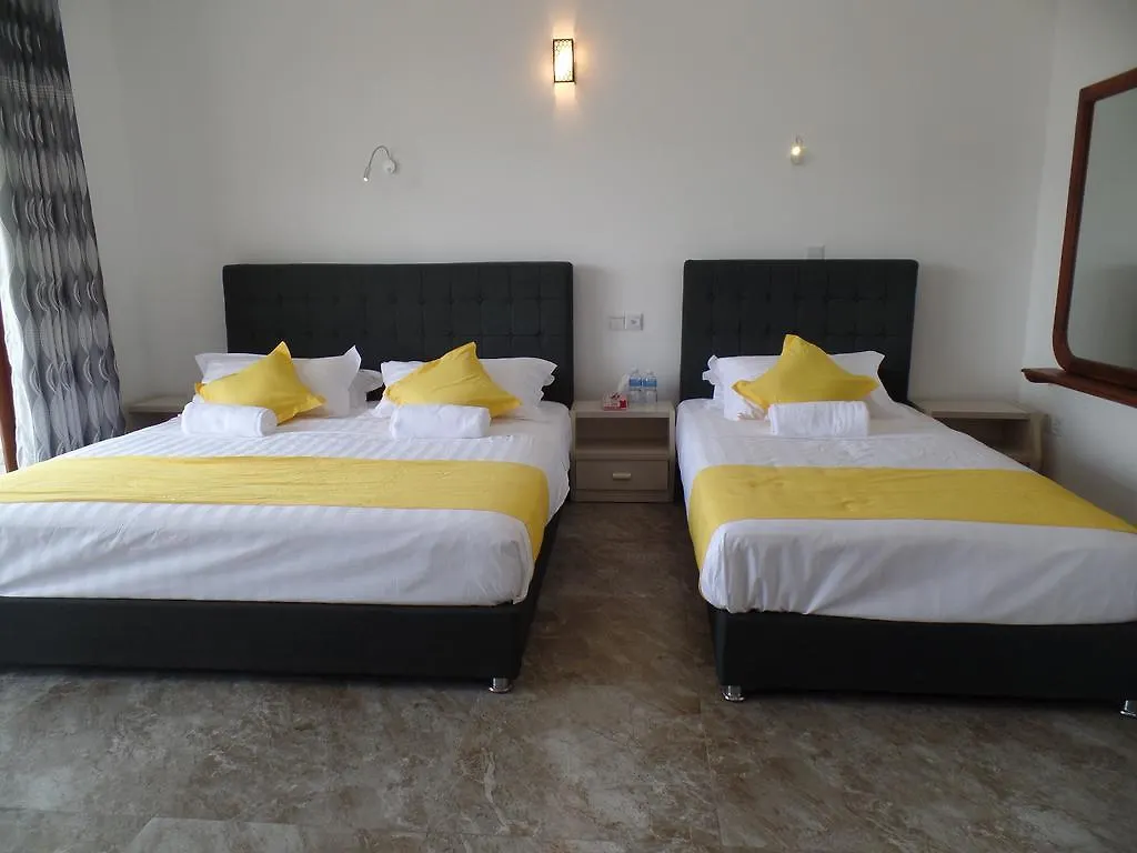 מלון Kandyan Bluestar Villa